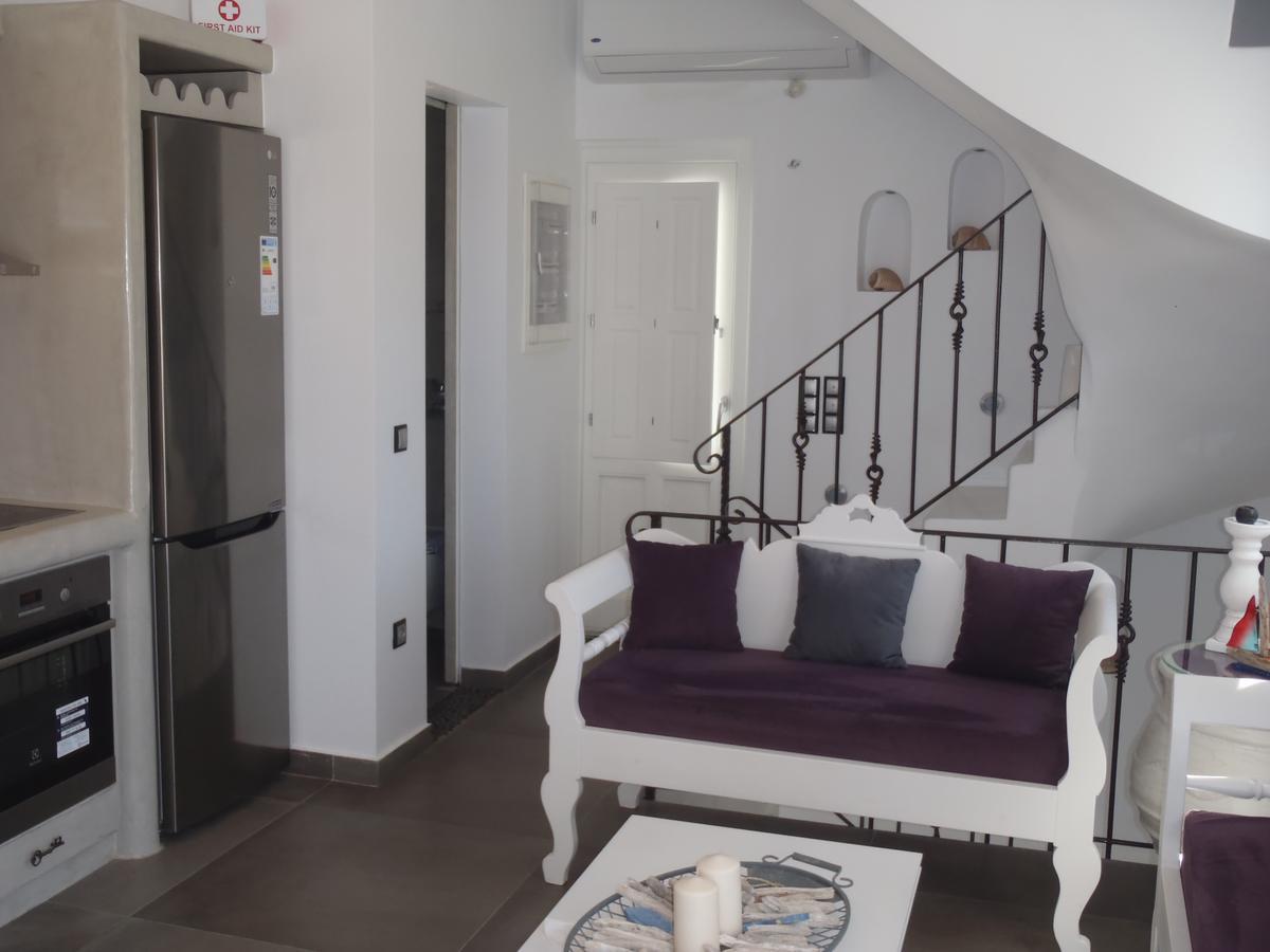 Santoxenia Luxury Villa Kamári Dış mekan fotoğraf